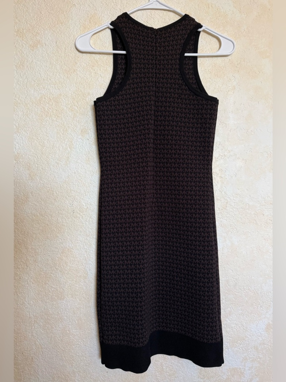 NWOT Michael Kors Navy Logo-Print Sleeveless Midi Sheath Dress - Picture 2 of 4